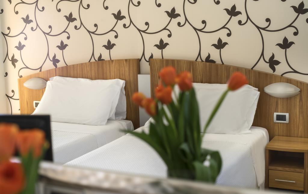 Acasamia Welchome Hotel ريميني المظهر الخارجي الصورة
