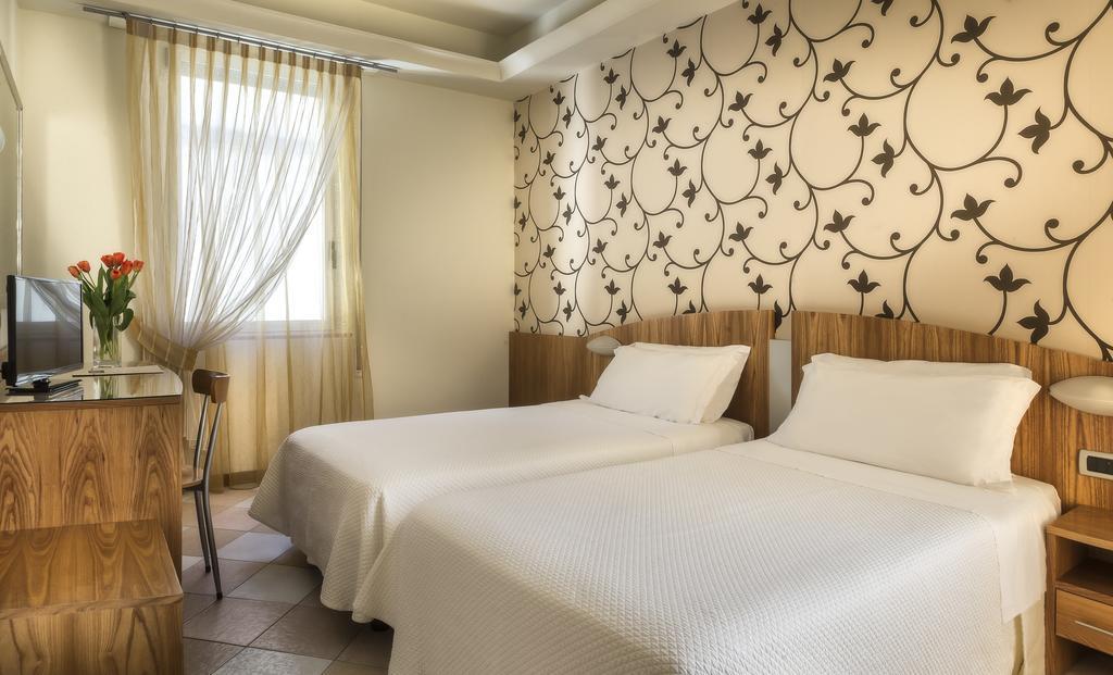 Acasamia Welchome Hotel ريميني المظهر الخارجي الصورة